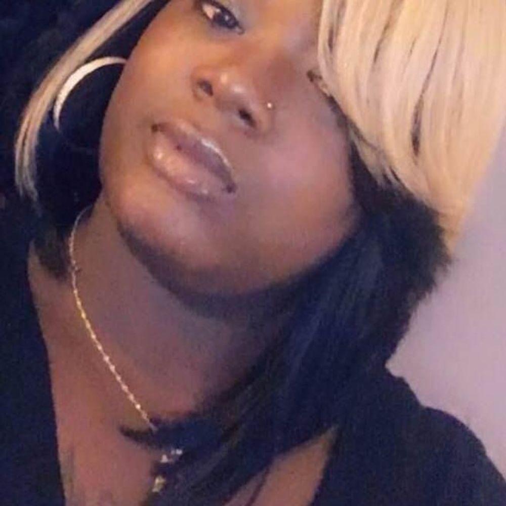 Meet your Posher, Gina